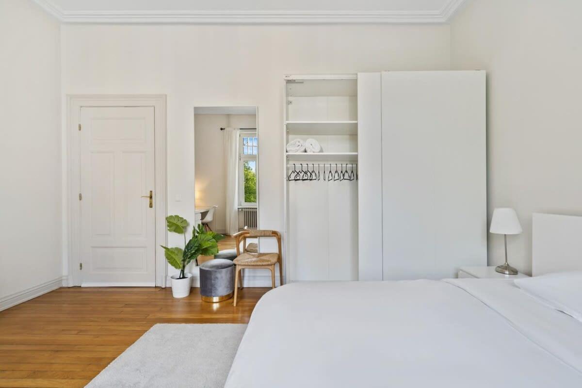 Room W Shared Bathroom&Kitchen In Luxury Villa Люксембург Екстериор снимка